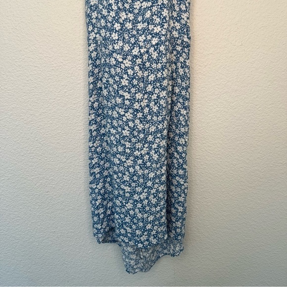 Reformation Tasha Dress in Azzurro 10 - Picture 10 of 16